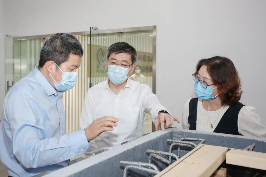 傾聽企業(yè)訴求，共謀發(fā)展良策——金山區(qū)委書記劉健深入新型建筑材料制造企業(yè)開展調(diào)查研究